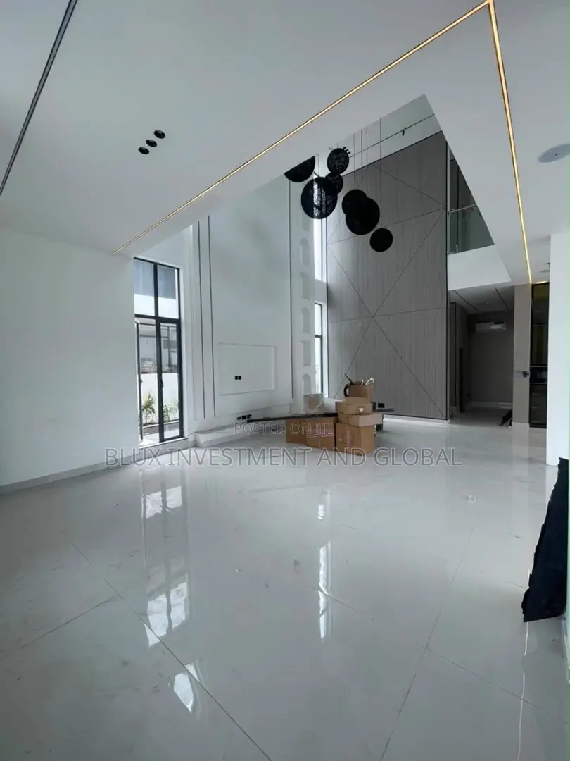 6bdrm Duplex in Osapa london for sale