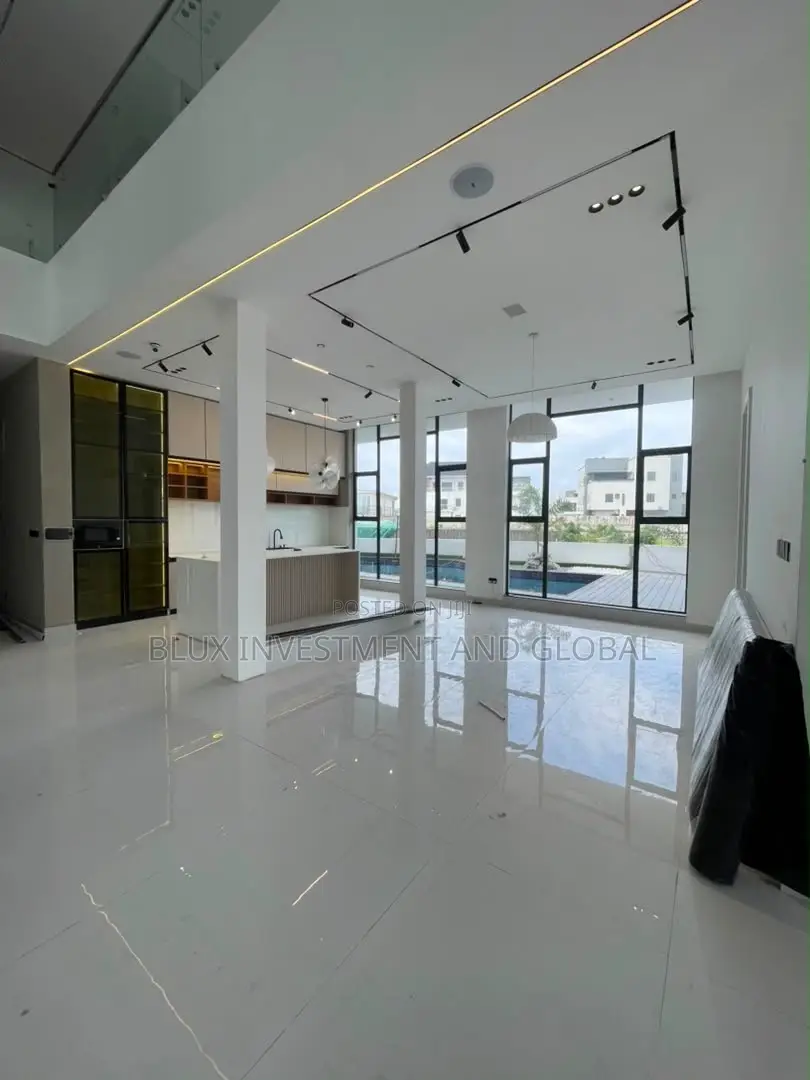 6bdrm Duplex in Osapa london for sale