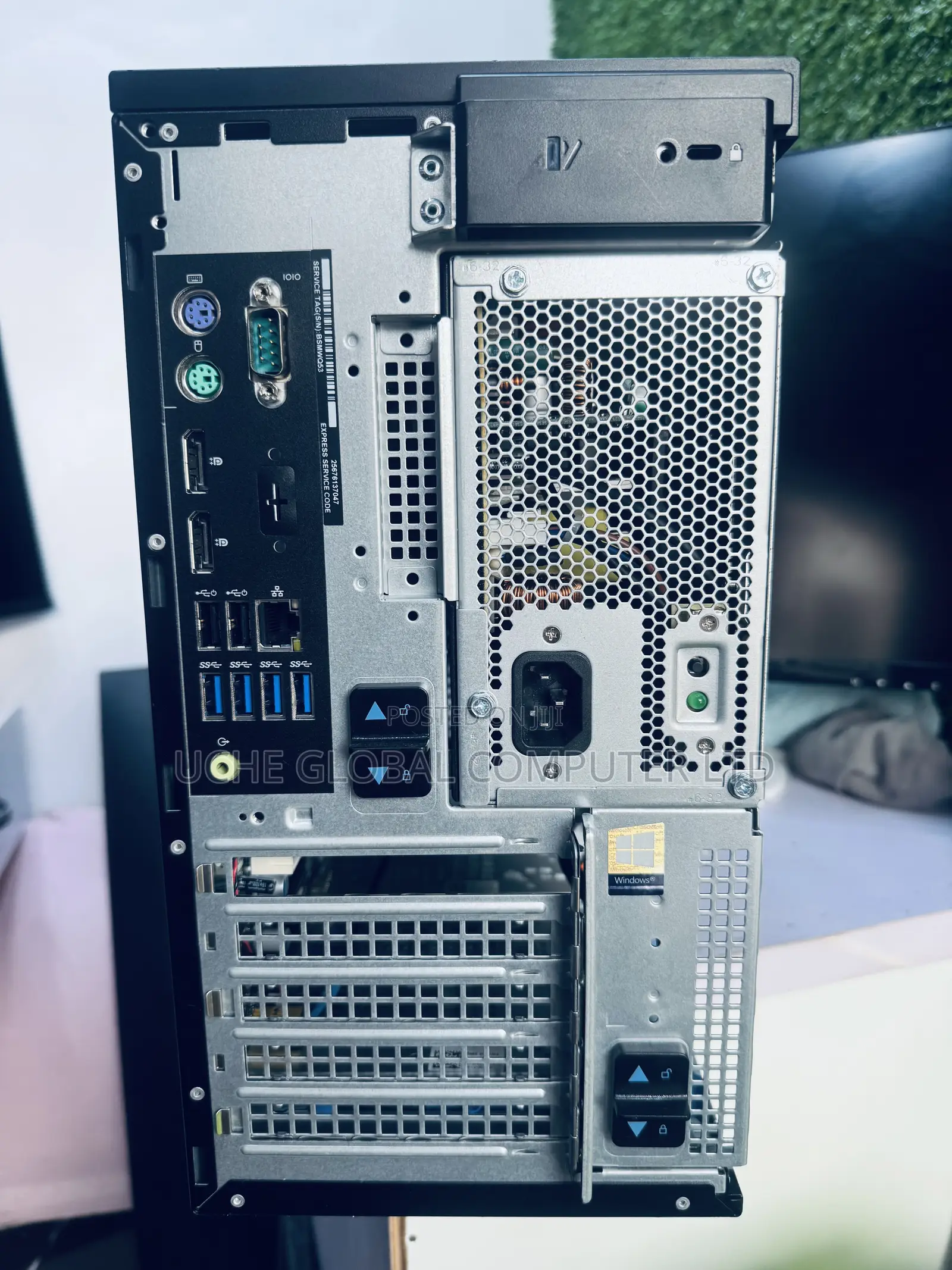 Desktop Computer Dell Precision 3000 32GB Intel Core i7 SSD 750GB