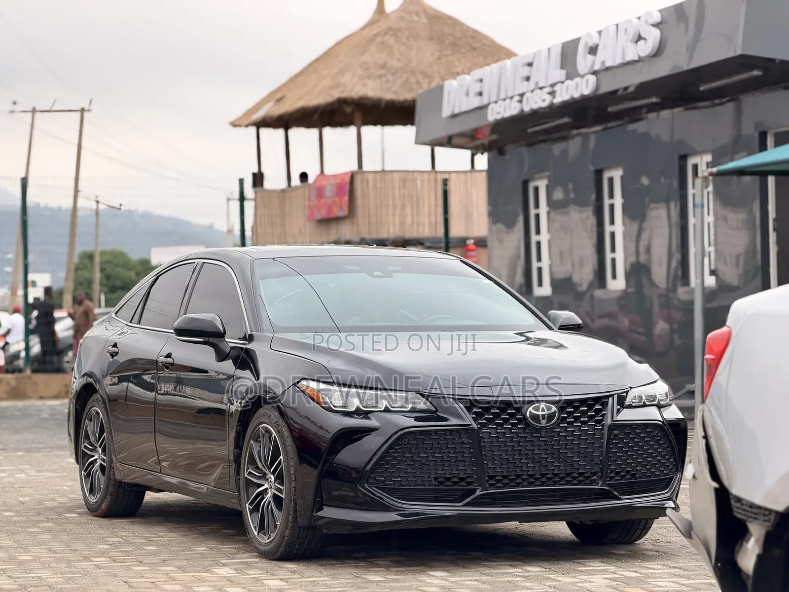 Toyota Avalon 2022 Black