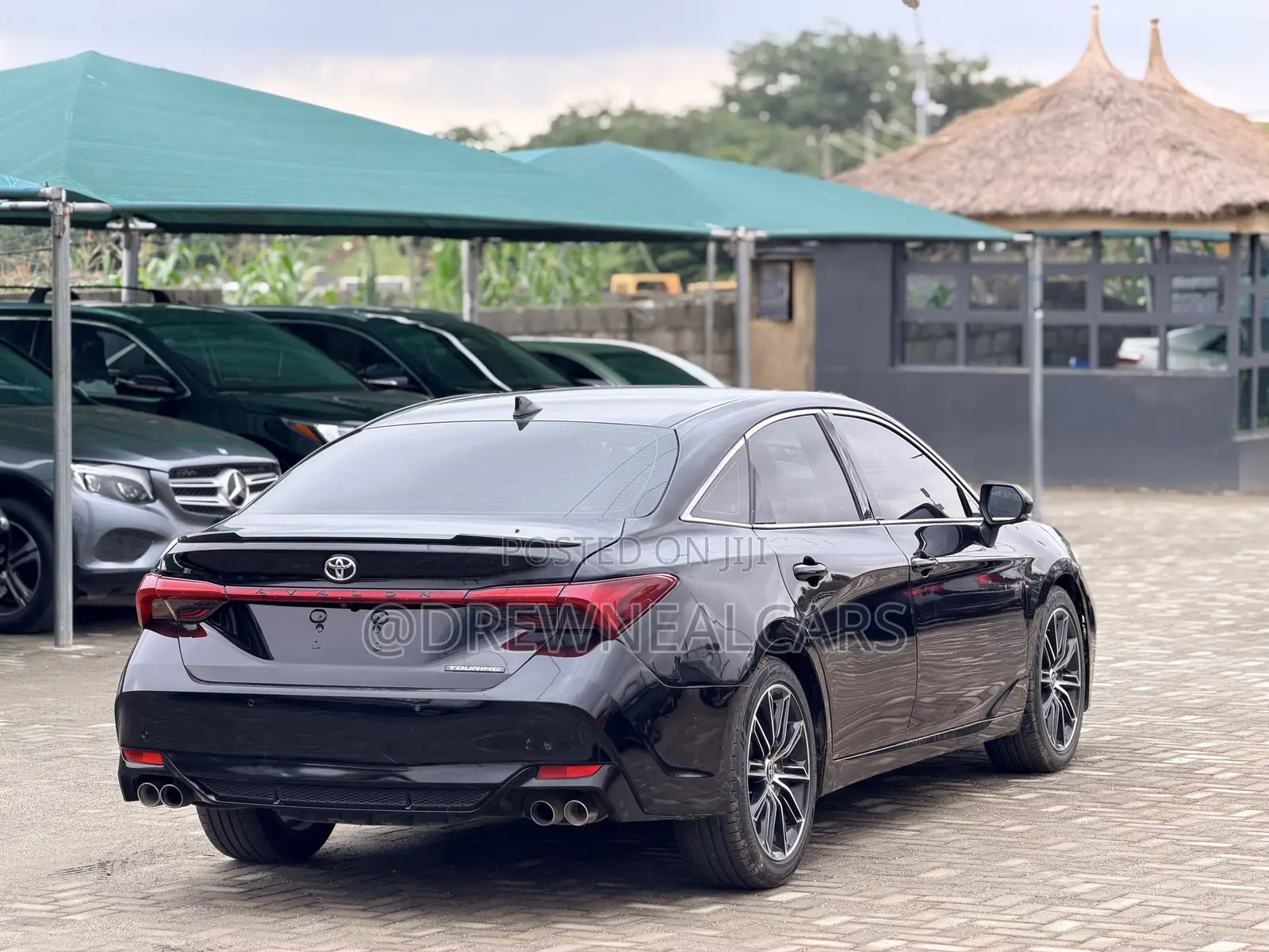 Toyota Avalon 2022 Black