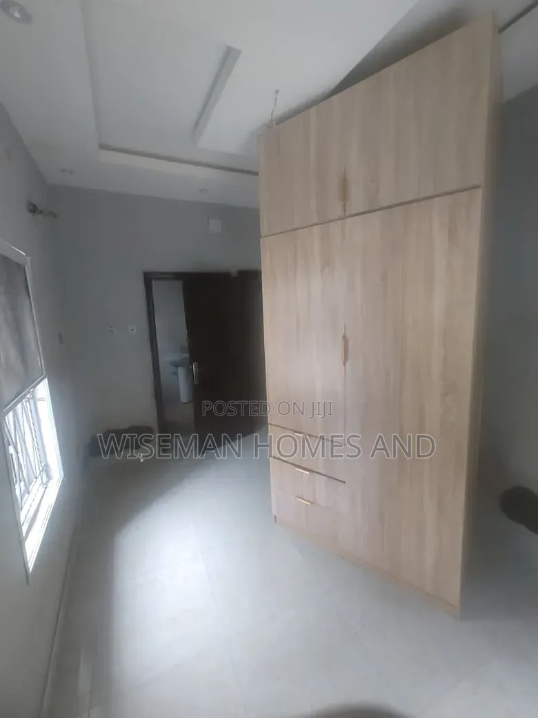 3bdrm Apartment in Blenco Axis for rent