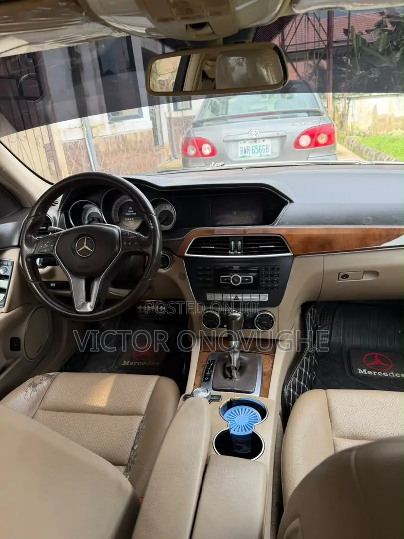 Mercedes-Benz C350 C 350 4MATIC AWD 2013 Gold