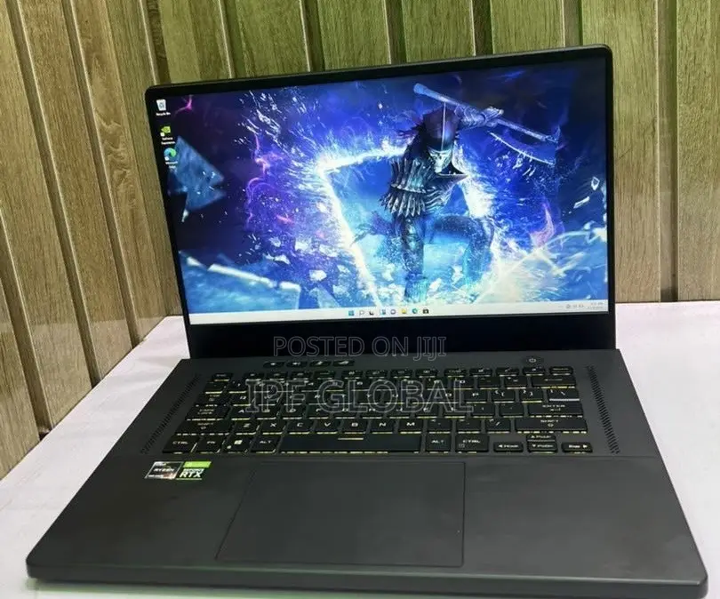 Laptop Asus ROG Zephyrus G16 16GB AMD Ryzen 7 SSD 1T