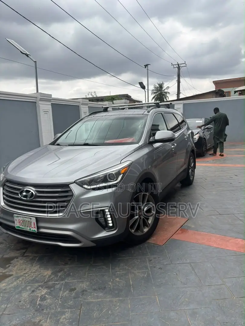 Hyundai Santa Fe Limited Ultimate AWD 2017 Silver