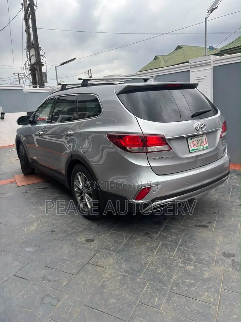 Hyundai Santa Fe Limited Ultimate AWD 2017 Silver