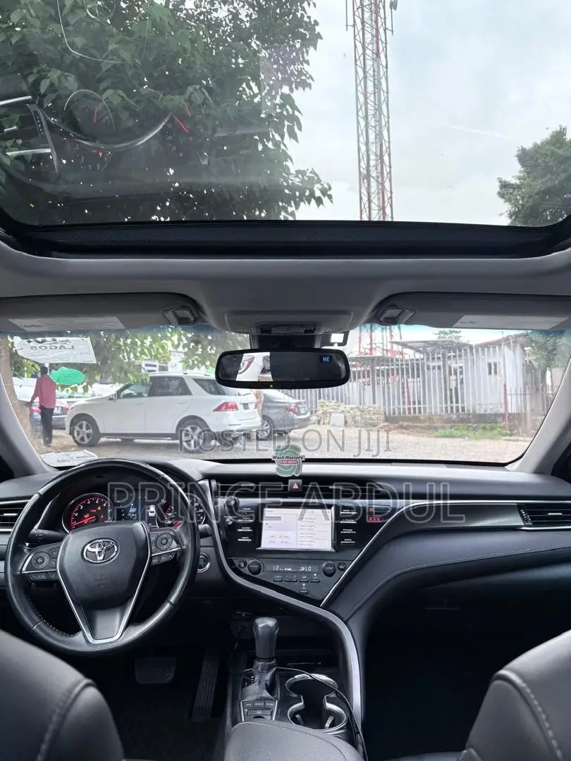 Toyota Camry 2018 Black