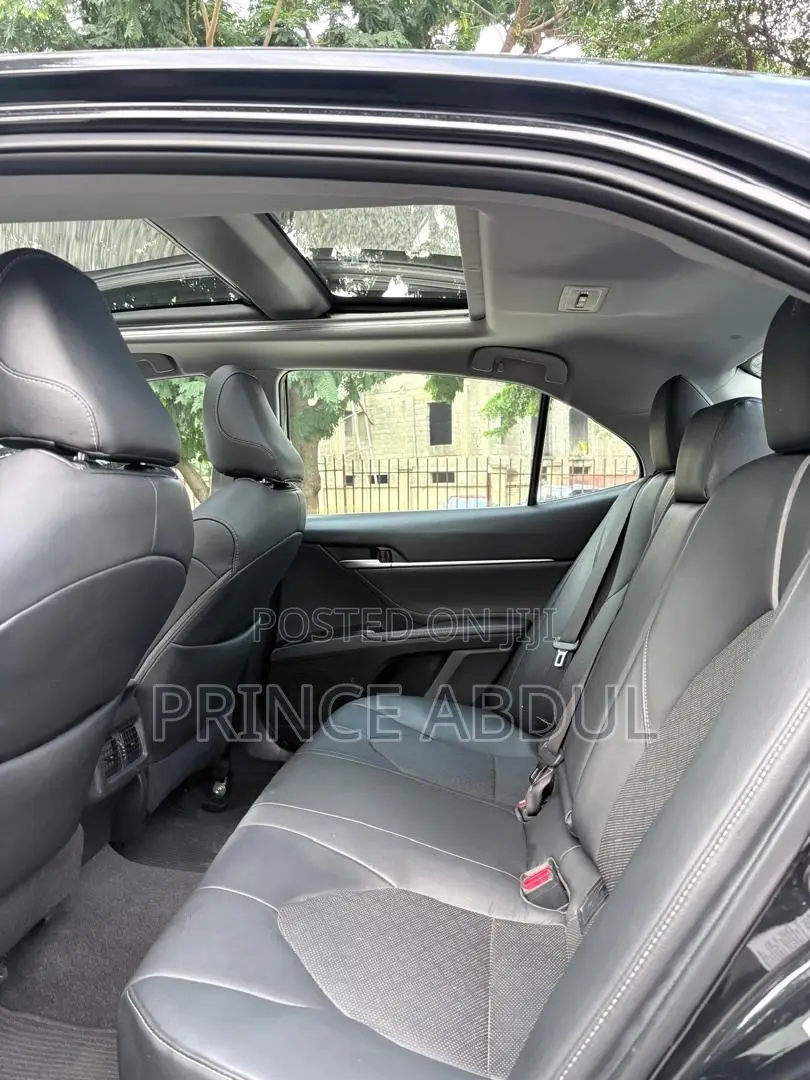 Toyota Camry 2018 Black