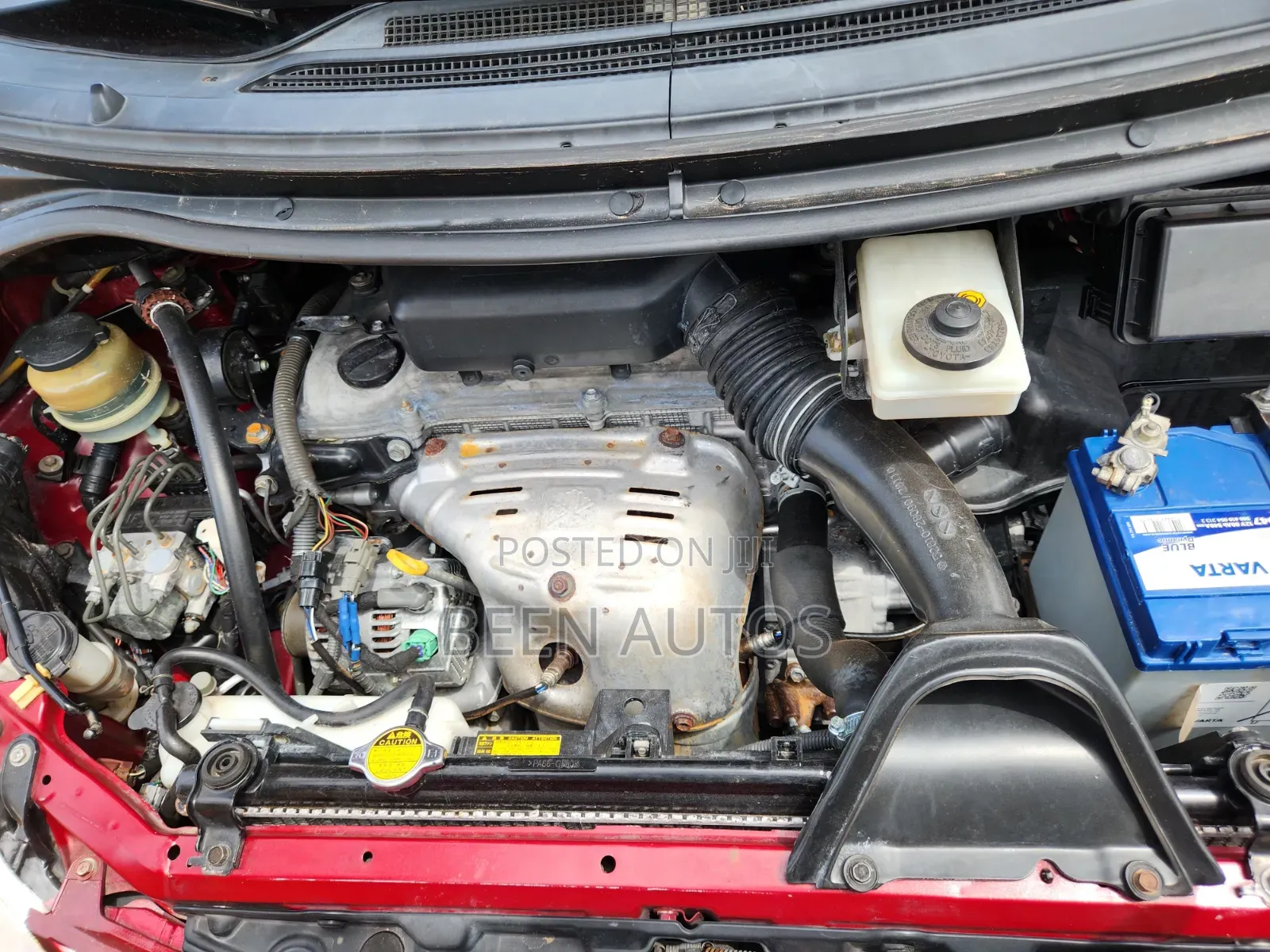 Toyota Previa 2001 Red