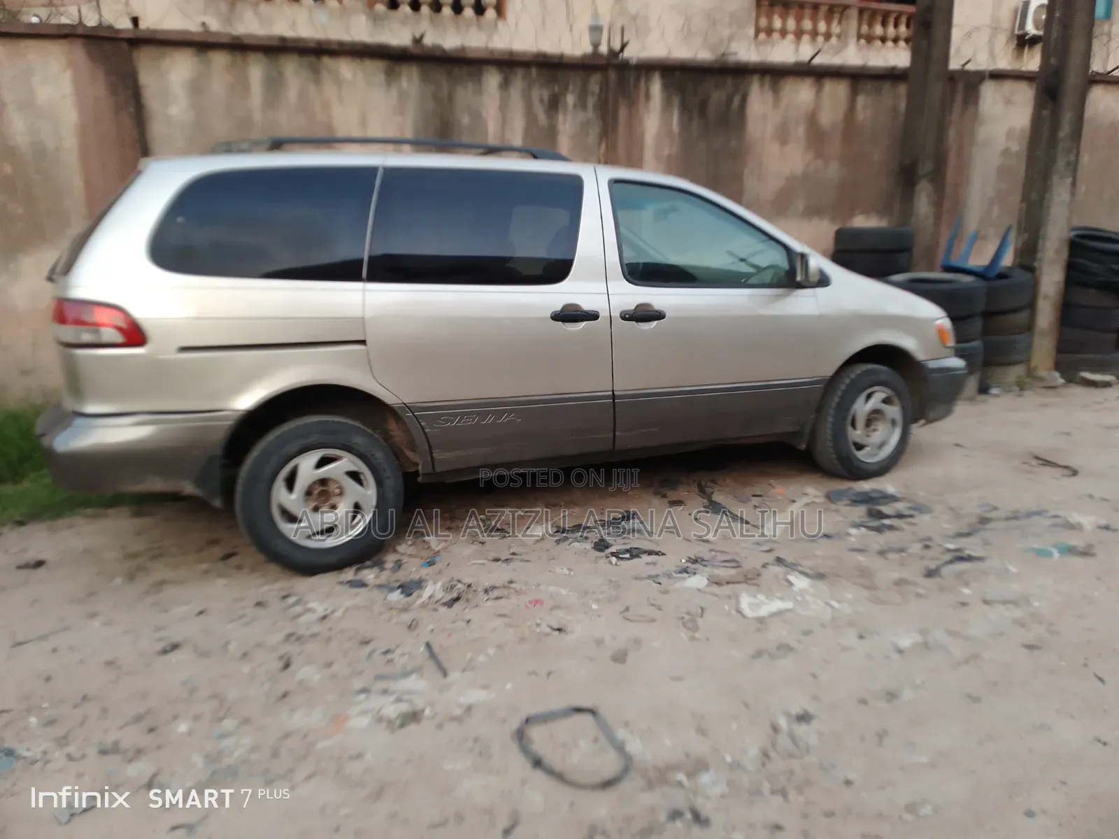 Toyota Sienna 2002 Brown