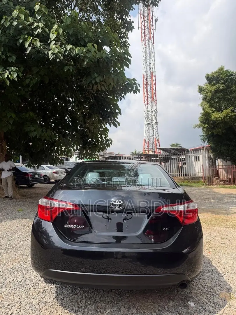 Toyota Corolla 2015 Black