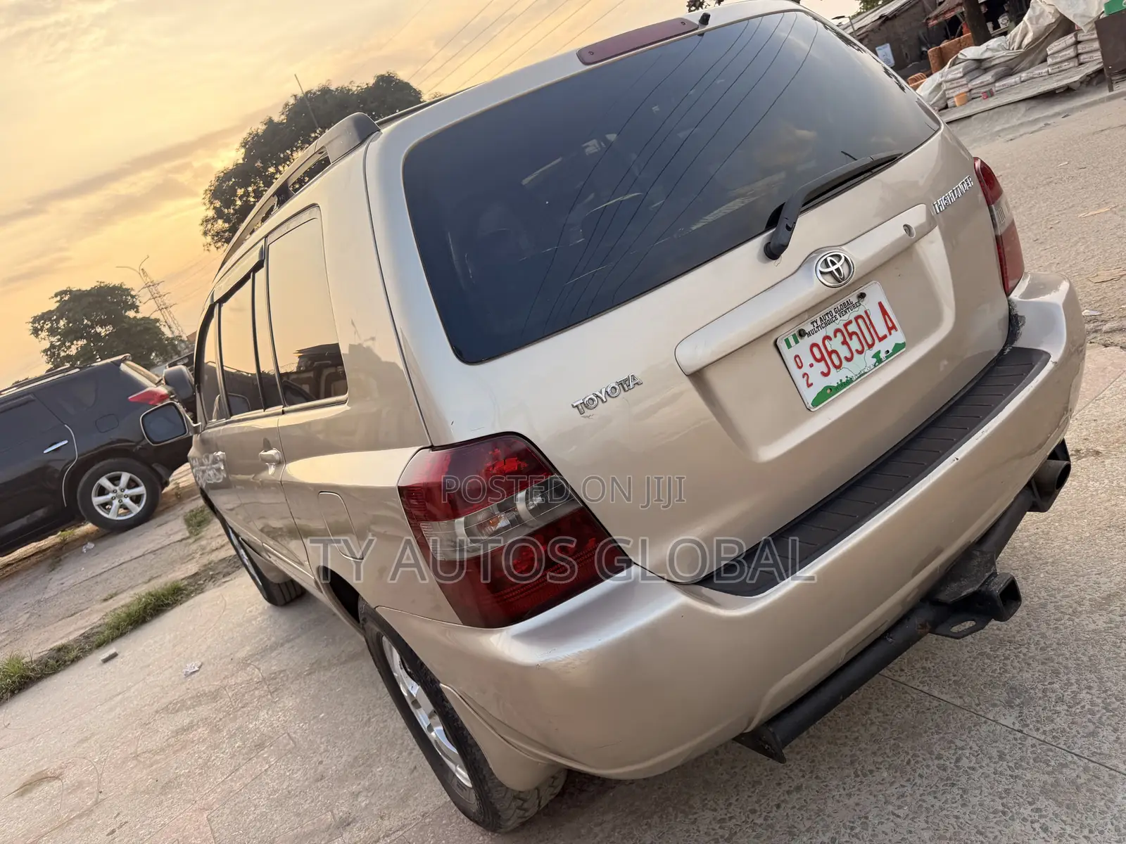 Toyota Highlander V6 2006 Gold