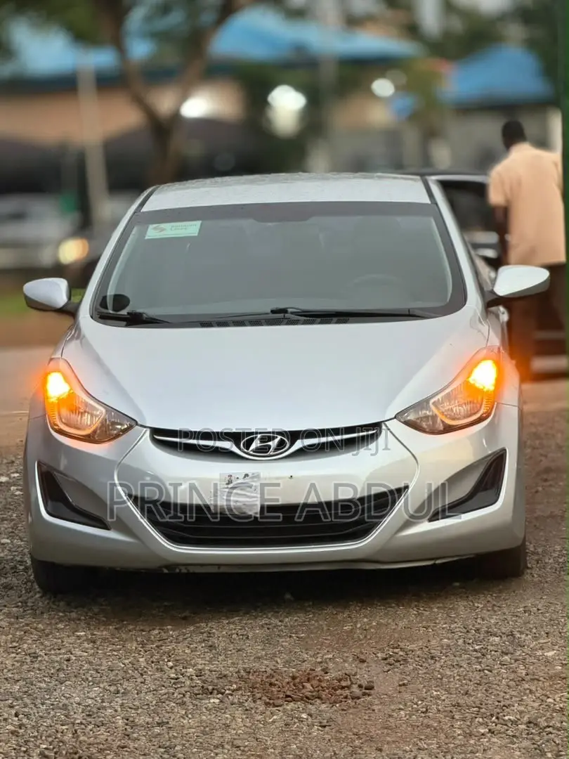 Hyundai Elantra 2015 Silver