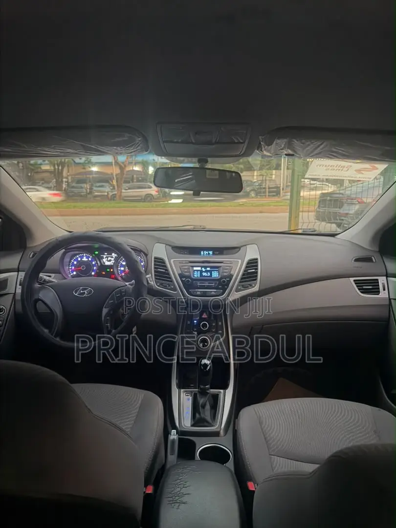 Hyundai Elantra 2015 Silver