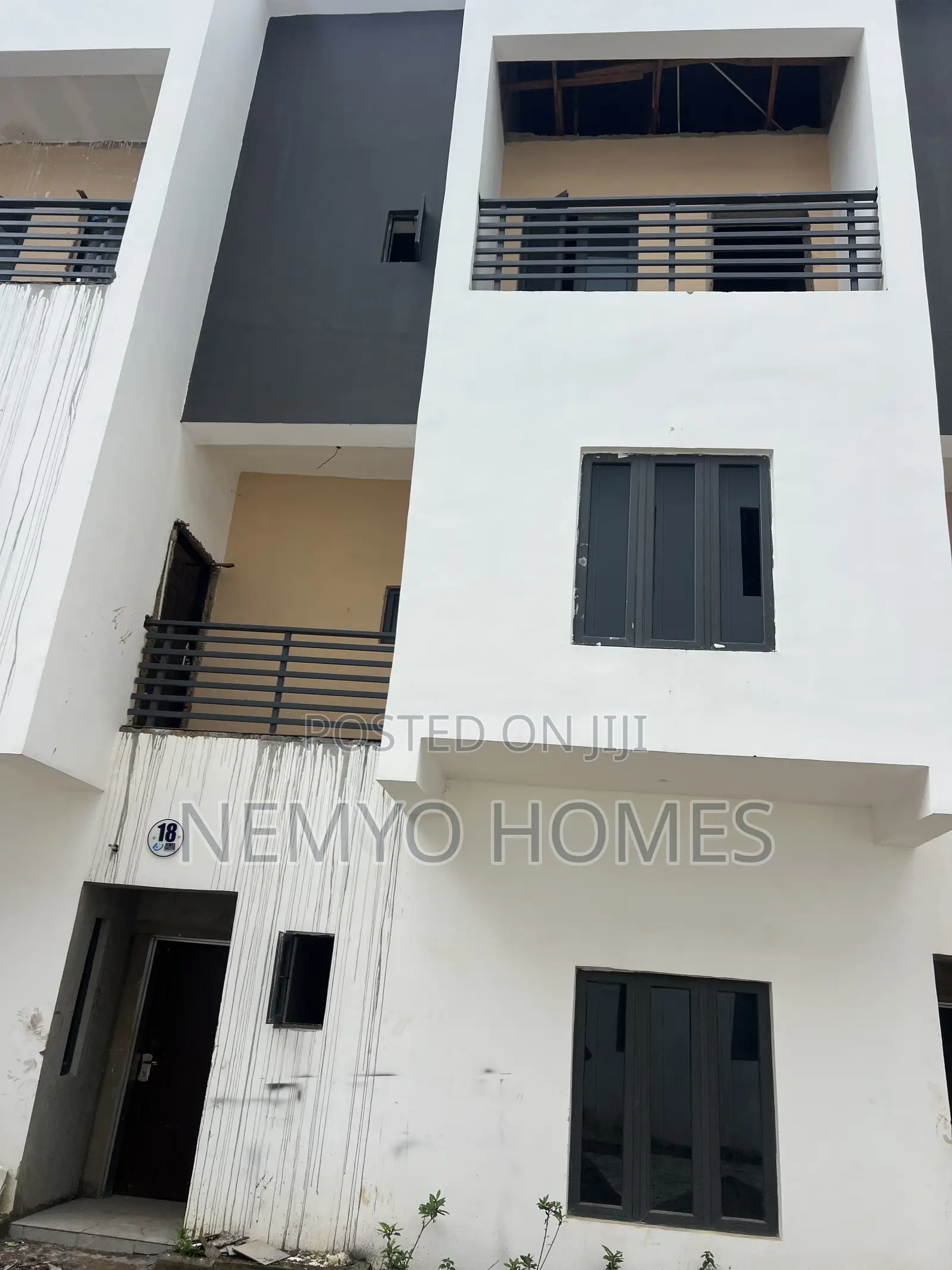 4bdrm Duplex in Kaura for sale