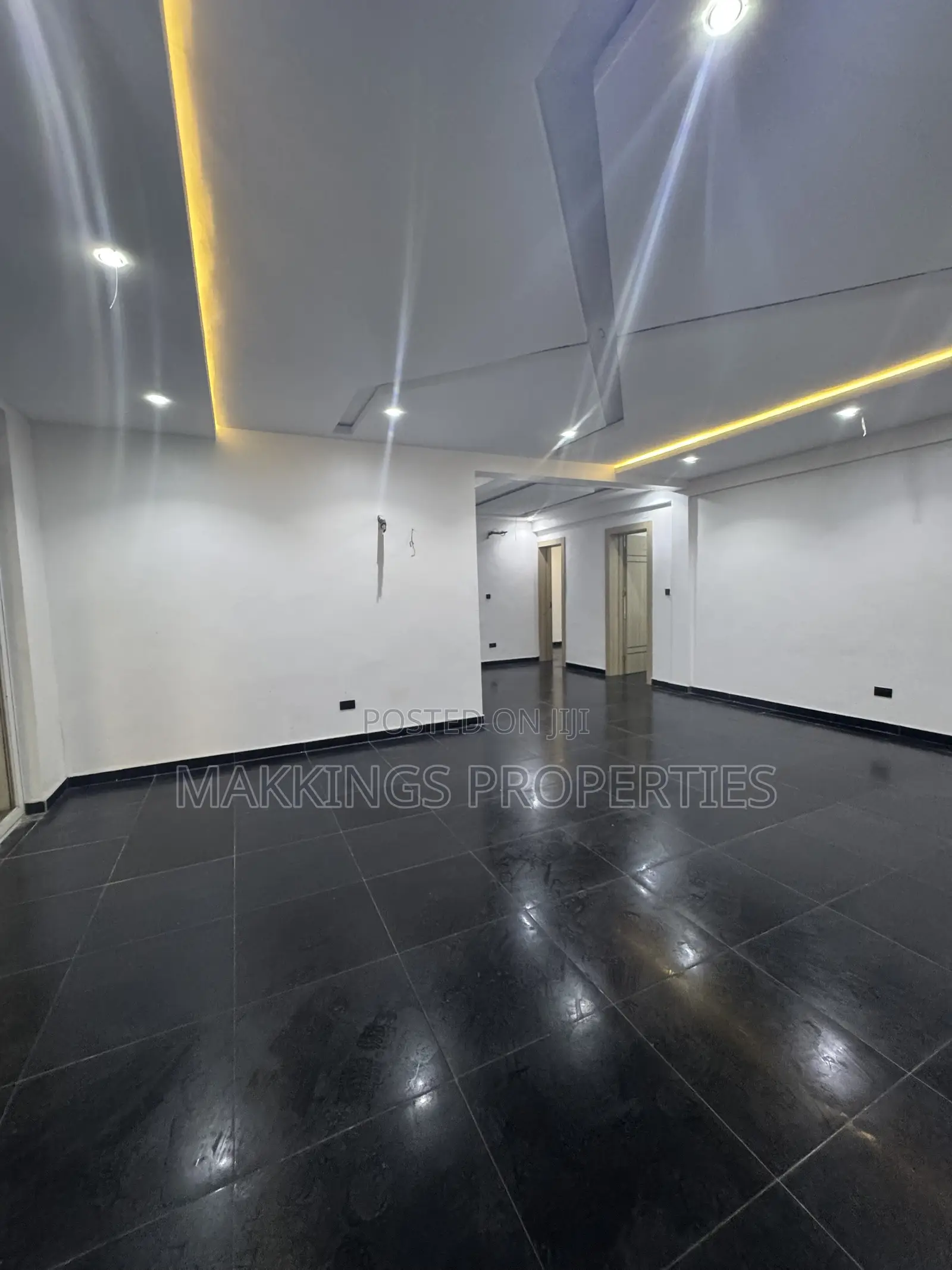 5bdrm Duplex in Lekki Phase 1 for sale