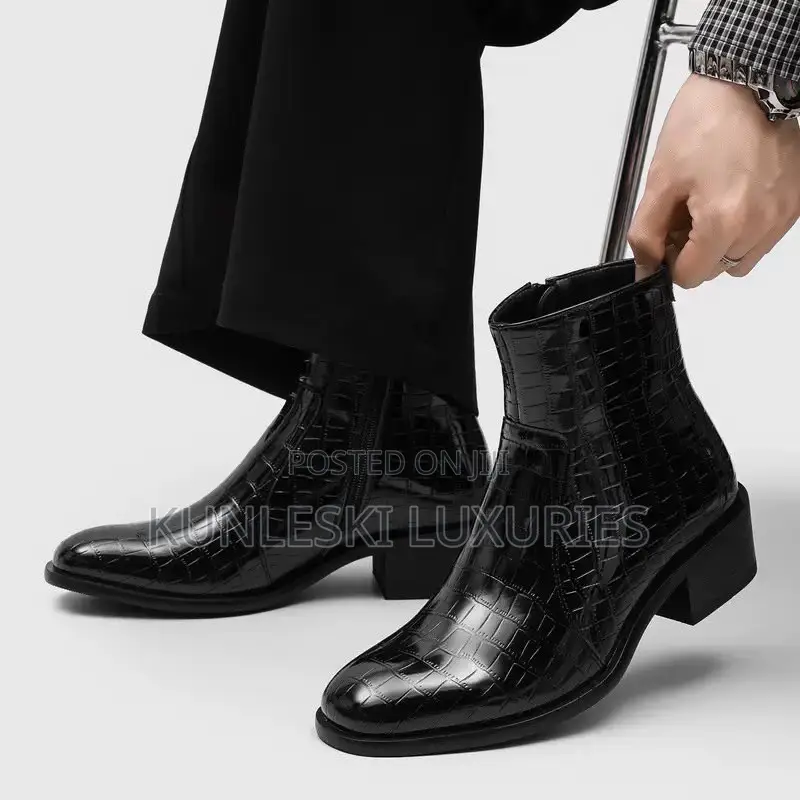 Original Embossed Crocodile Zipper Chelsea Boot