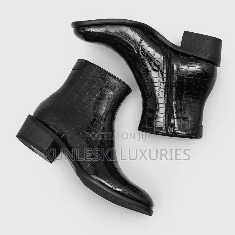 Original Embossed Crocodile Zipper Chelsea Boot