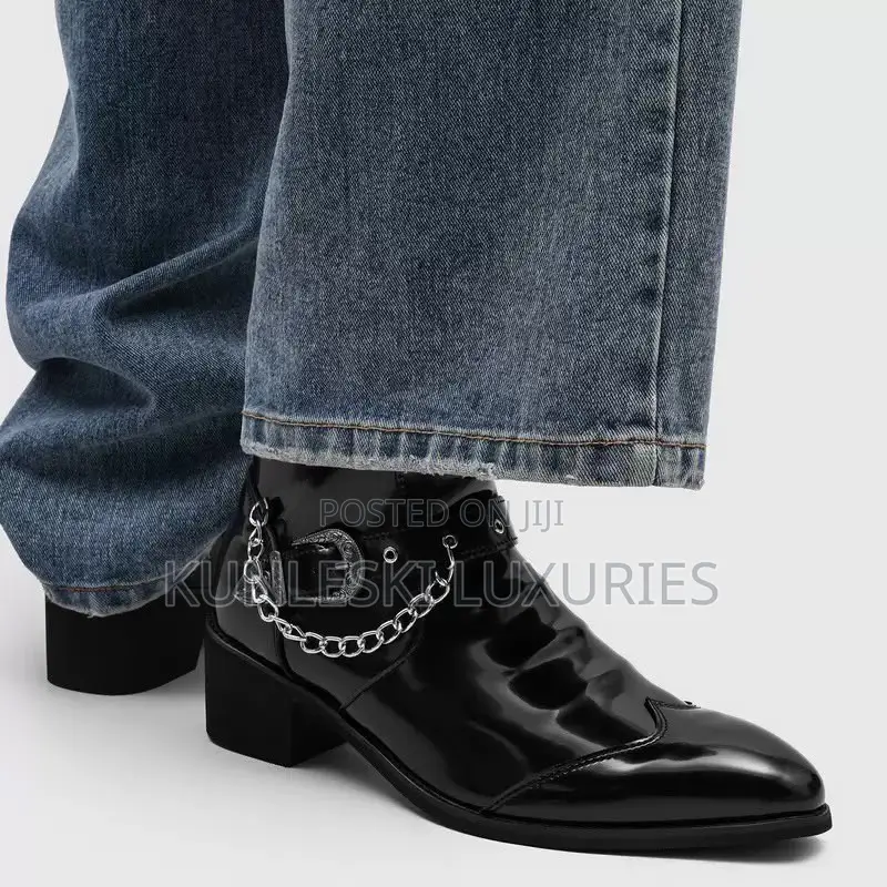 Original British Chain Patent Leather Boot