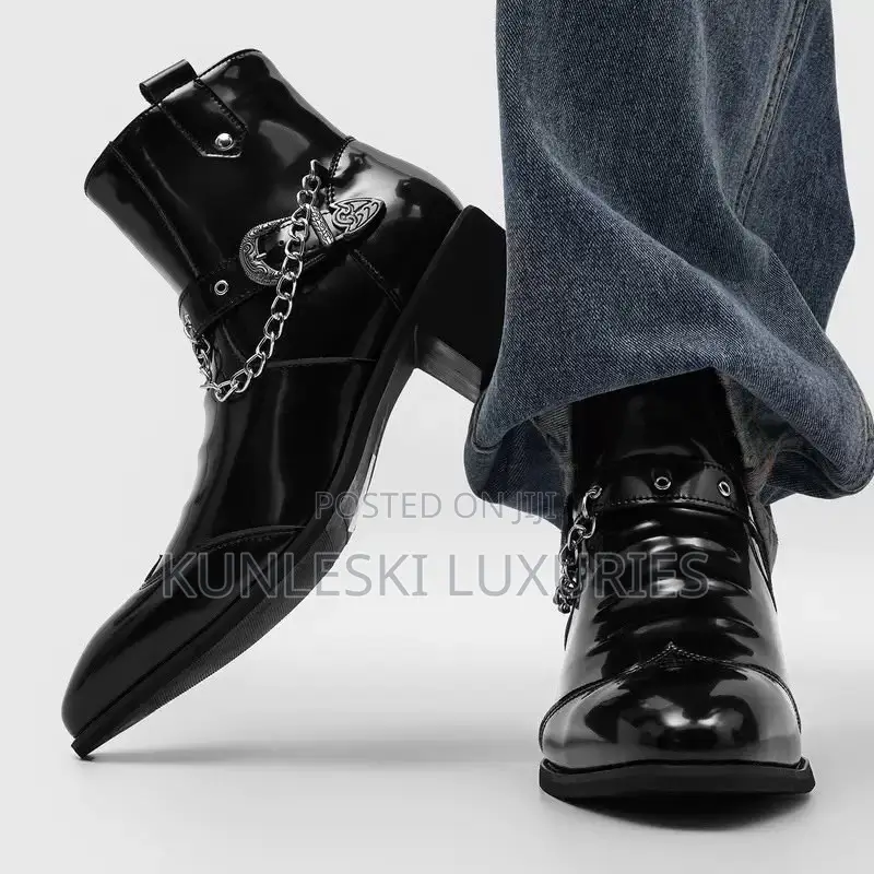 Original British Chain Patent Leather Boot