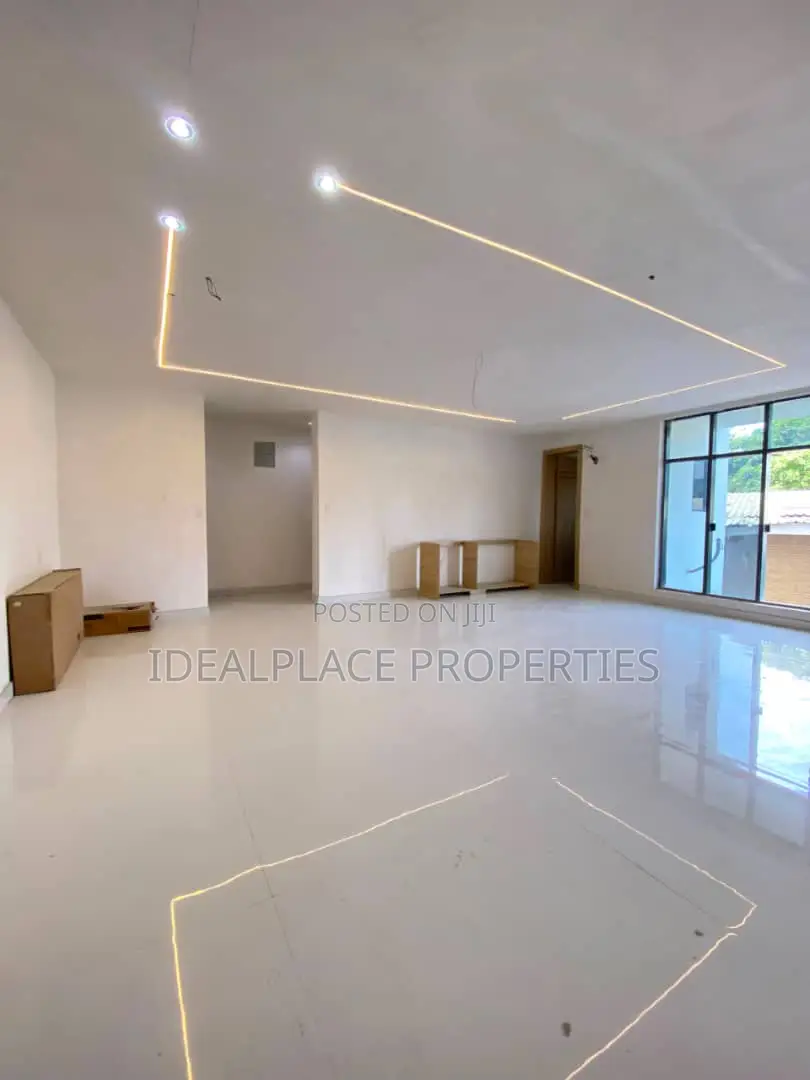 2bdrm Apartment in Victoria Island for sale