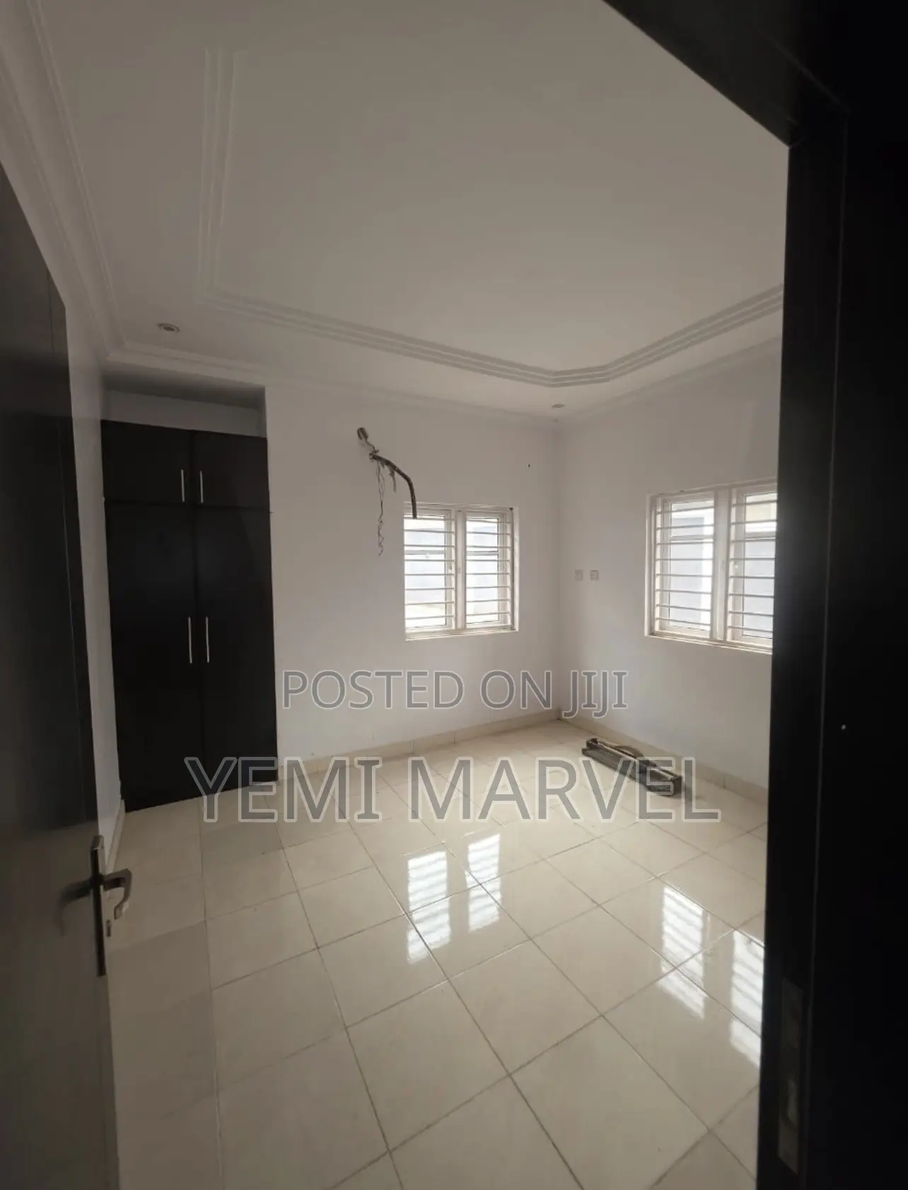 2bdrm Block of Flats in At The Back Of Royal for rent