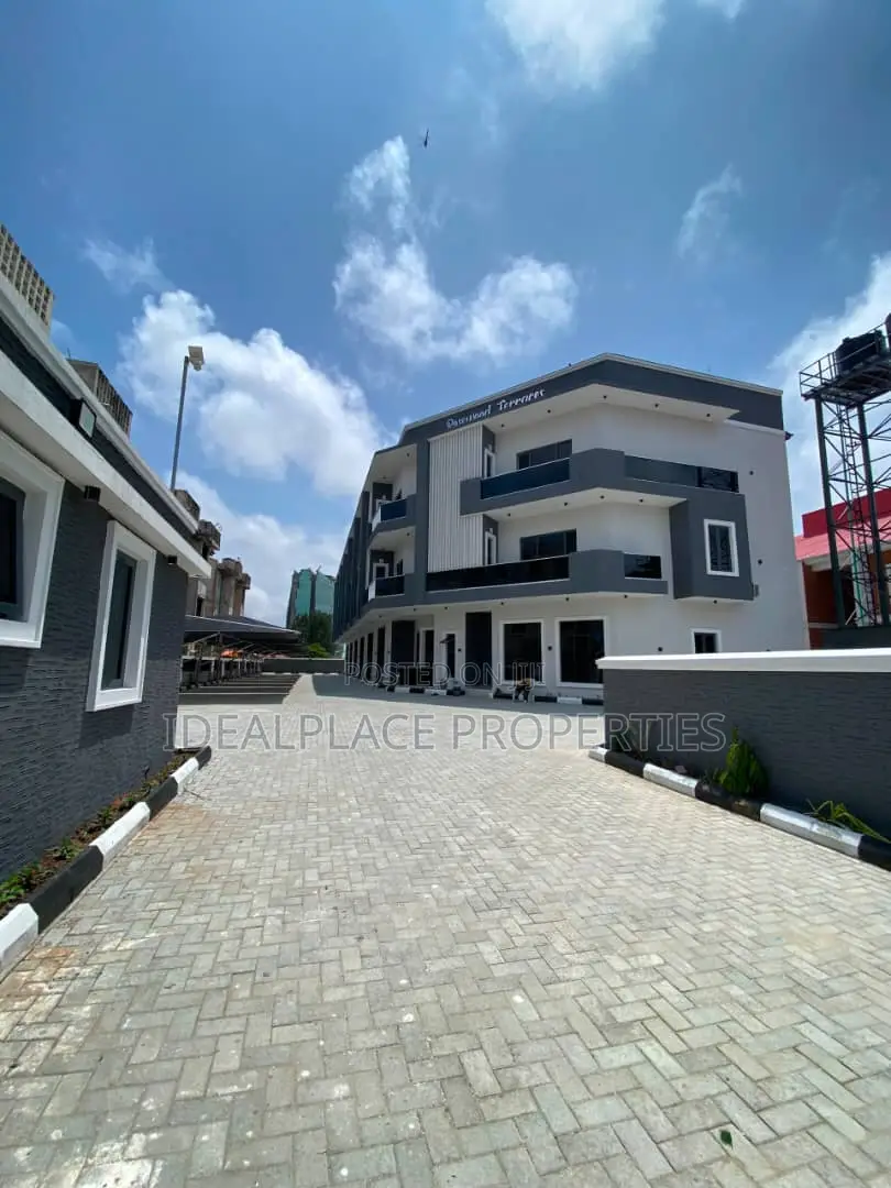4bdrm Townhouse/Terrace in Victoria Island for sale
