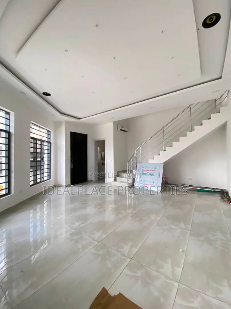 4bdrm Townhouse/Terrace in Victoria Island for sale
