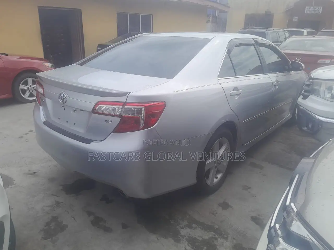 Toyota Camry SE 4dr Sedan (2.5L 4cyl 6A) 2013 Silver