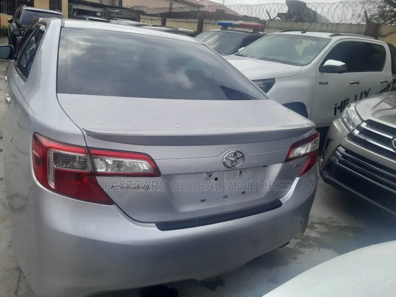 Toyota Camry SE 4dr Sedan (2.5L 4cyl 6A) 2013 Silver