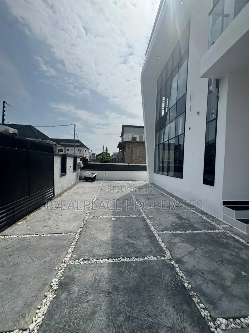 4bdrm Duplex in Sangotedo for sale