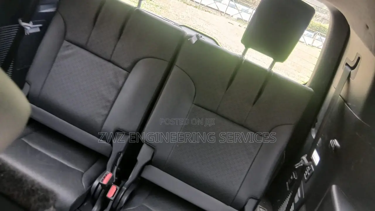 Toyota Land Cruiser 2023 White