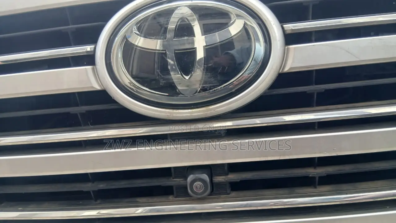 Toyota Land Cruiser 2023 White