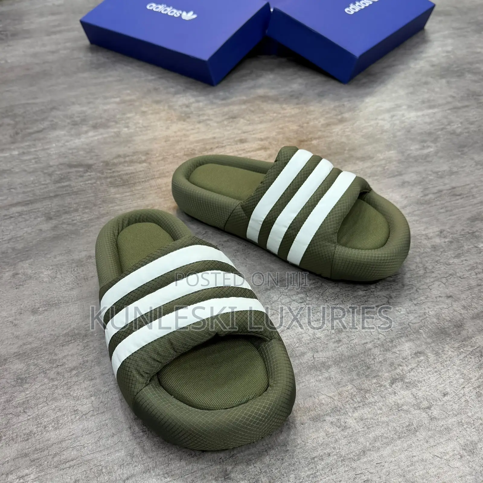 Original Adidas Adilette 24 Slides