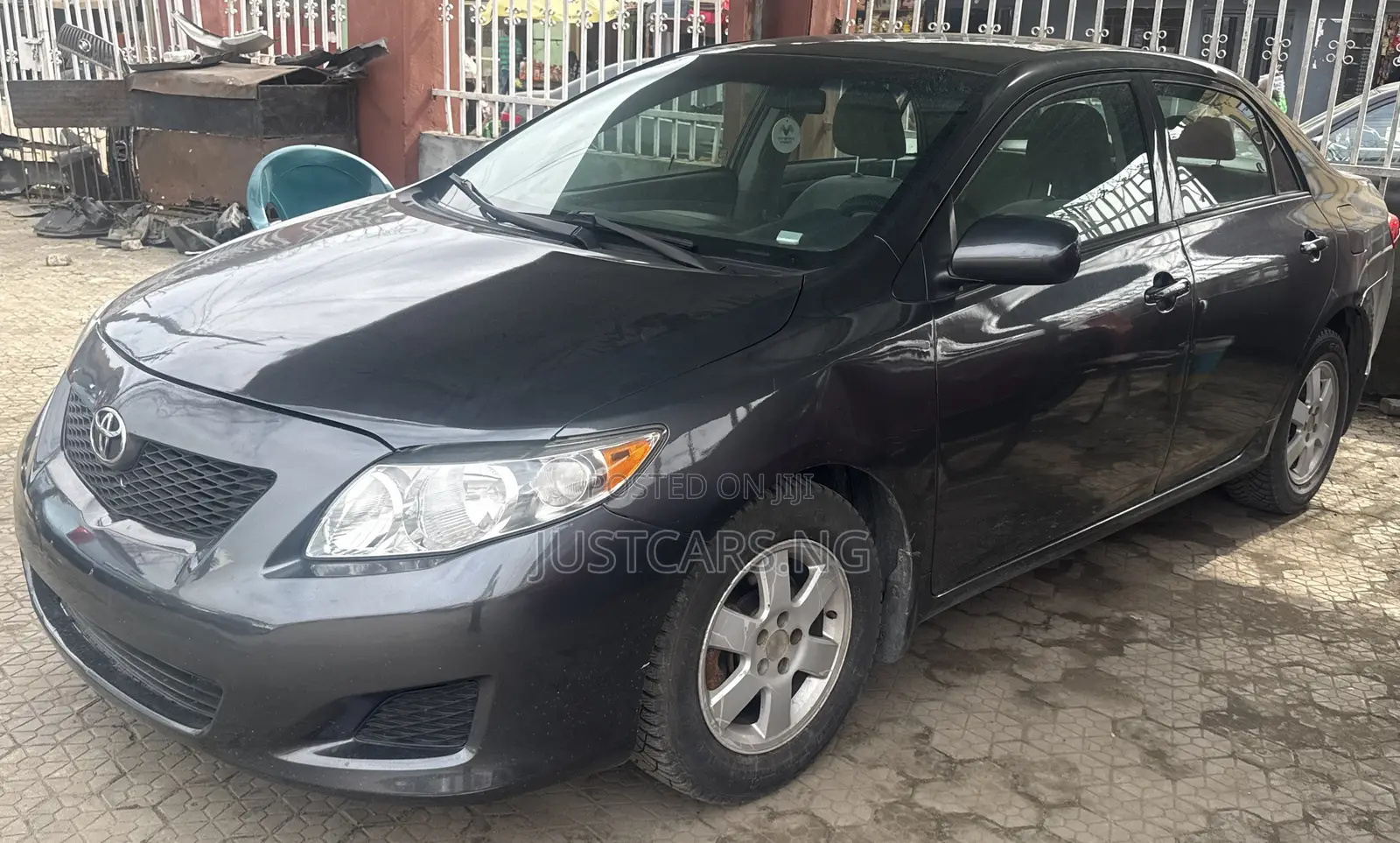 Toyota Corolla 2009 Gray