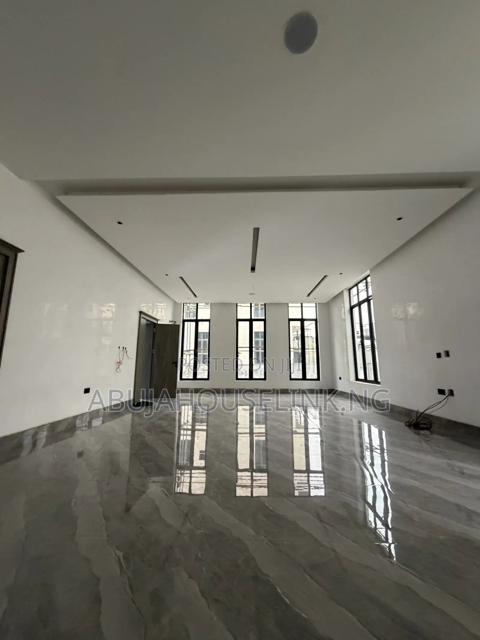 6bdrm Duplex in Asokoro Main Abuja for sale