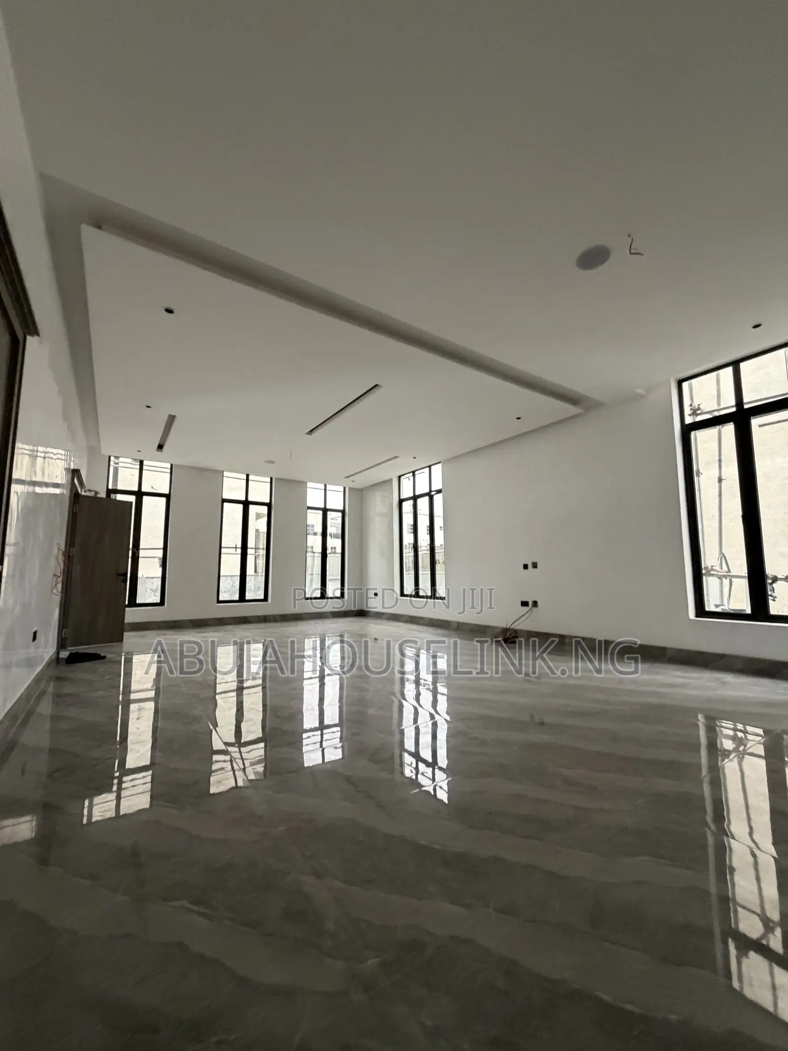 6bdrm Duplex in Asokoro Main Abuja for sale
