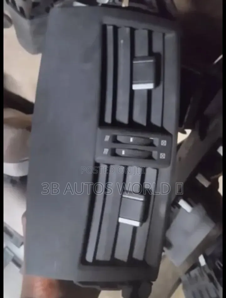 Dashboard Vent for RAV4 2010