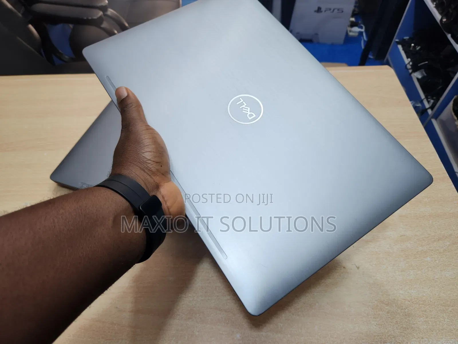Laptop Dell Latitude 5511 8GB Intel Core i7 SSD 256GB