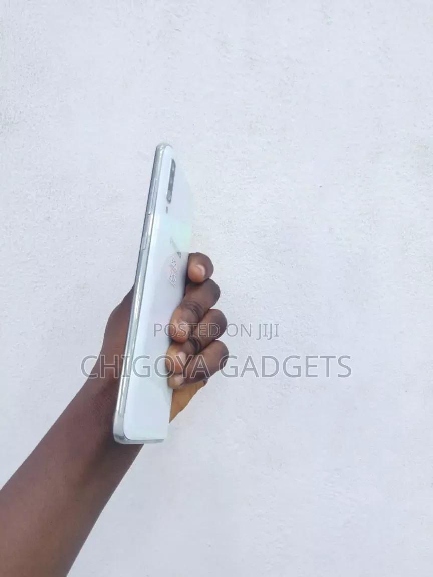 Samsung Galaxy A50 128 GB White