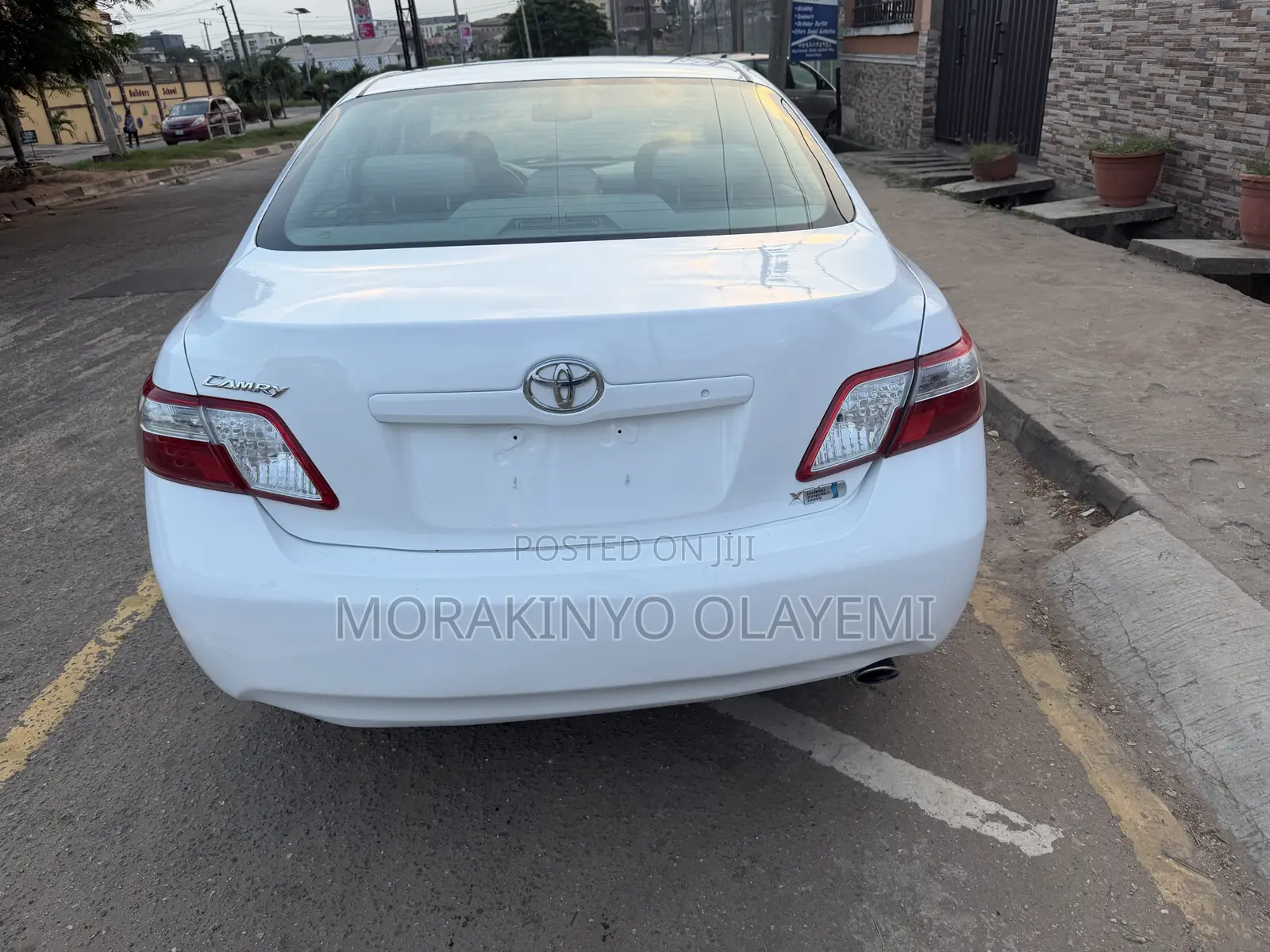 Toyota Camry Hybrid 2009 White