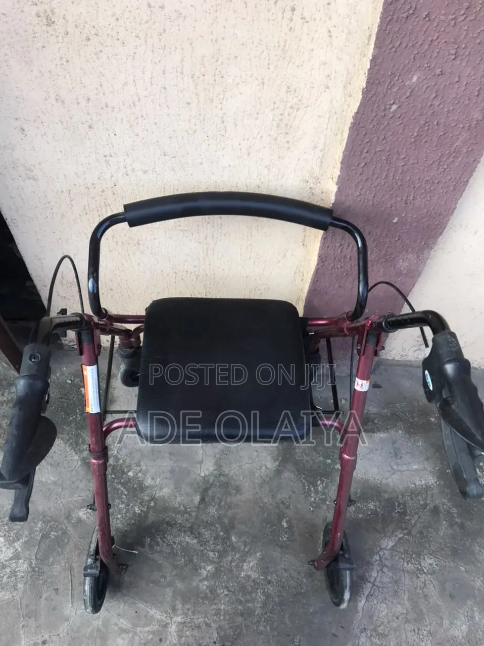 4-Wheel Rollator Mobility Walker With Seat Brakes (GoodCondition)