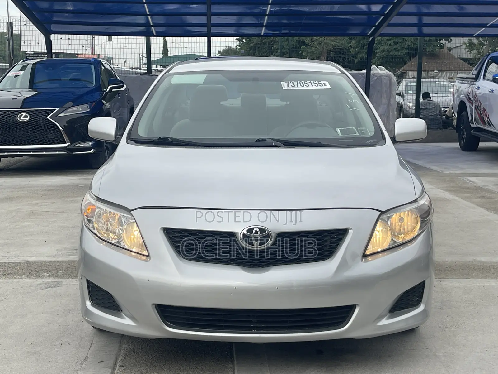 Toyota Corolla LE 4dr Sedan (1.8L 4cyl 4A) 2011 Silver