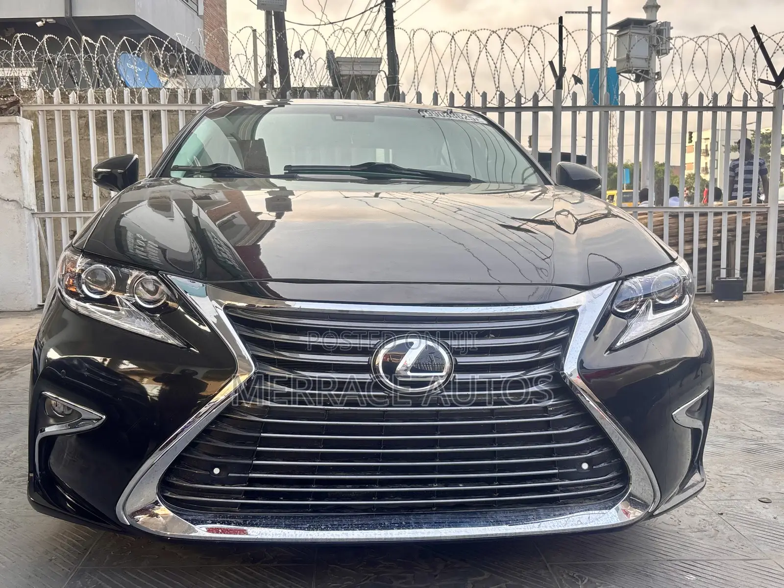 Lexus ES 350 FWD 2014 Black