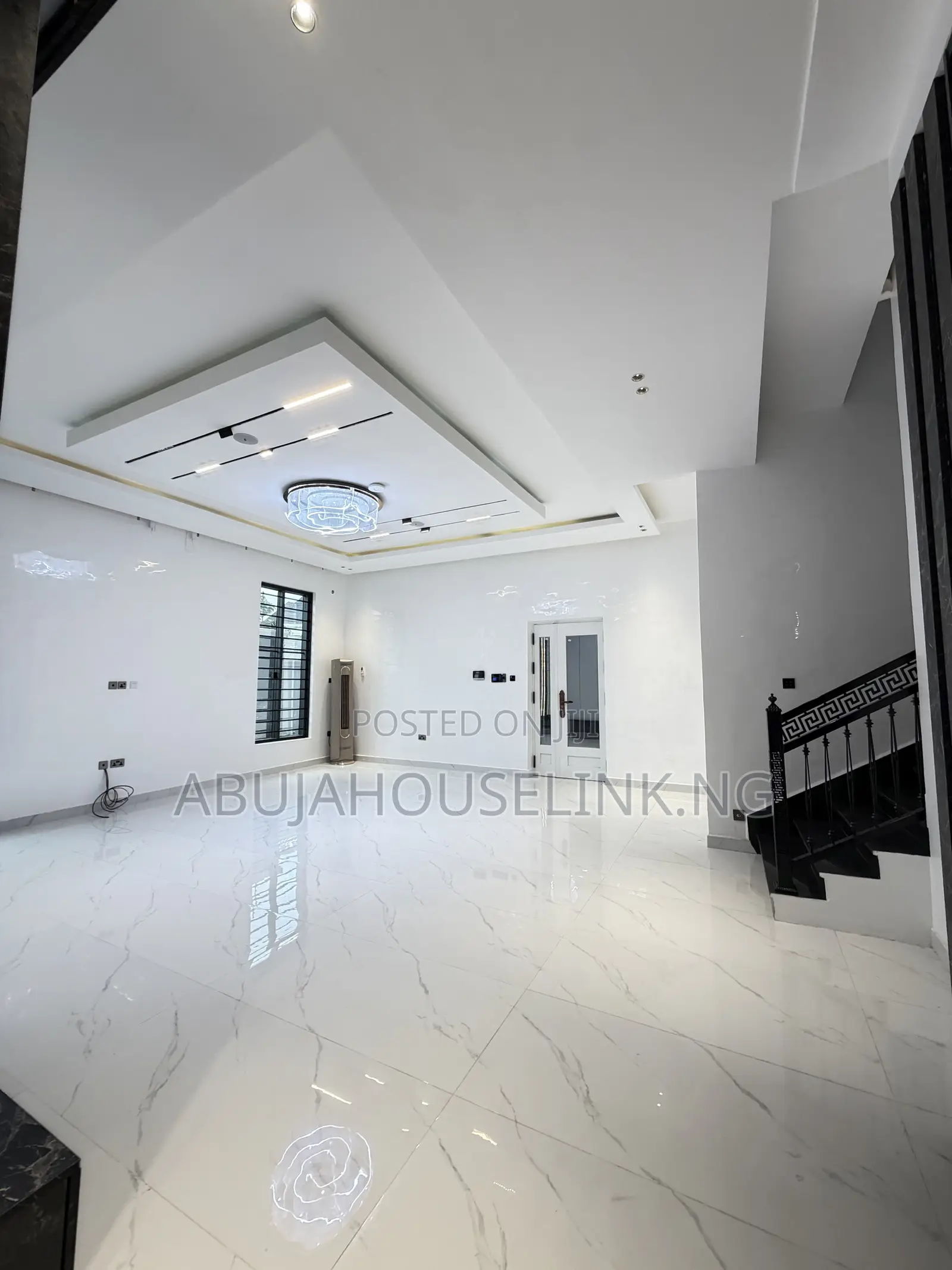 6bdrm Duplex in Apo Resettlement for sale