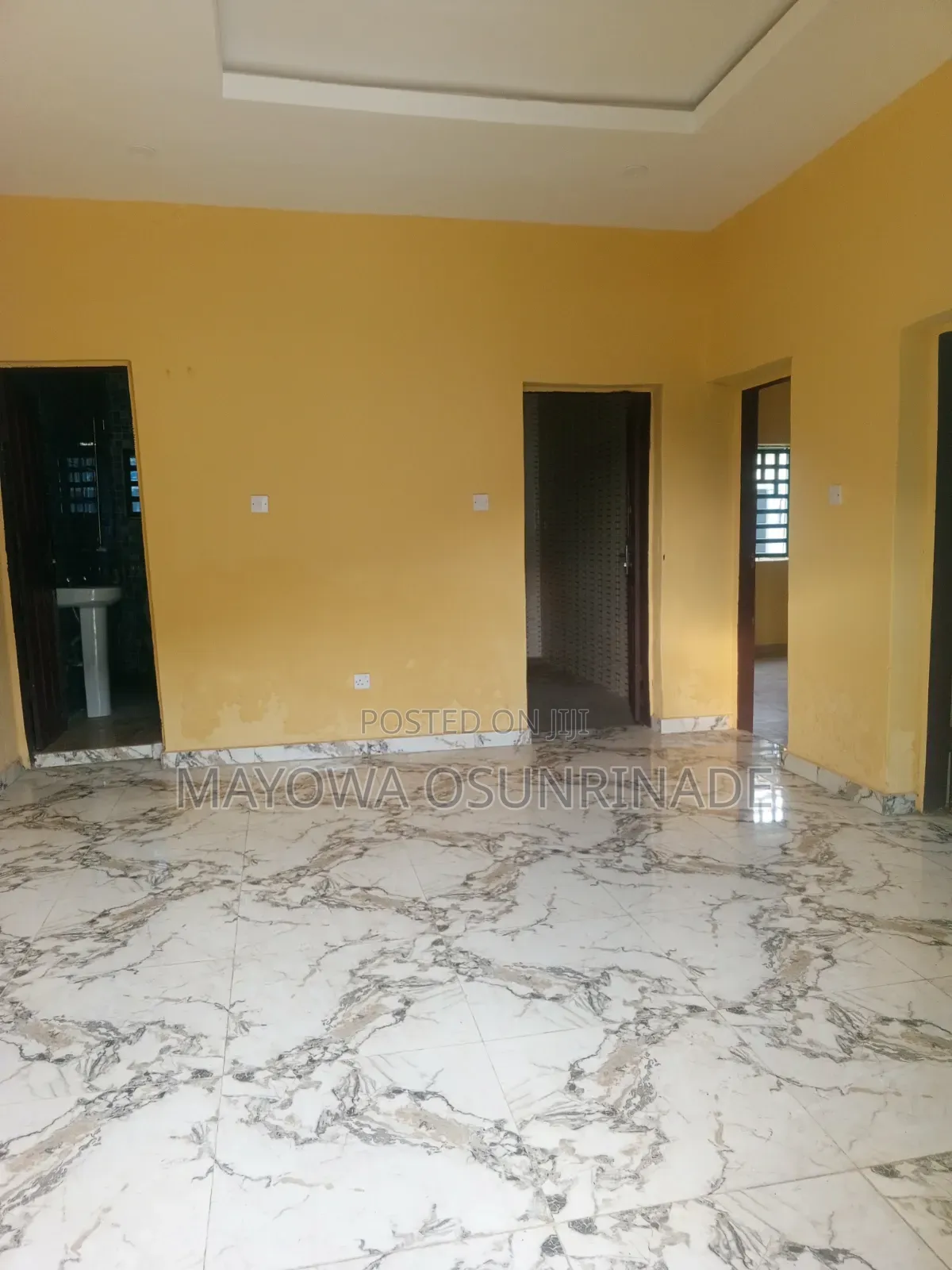 2bdrm Apartment in Ologuneru for rent