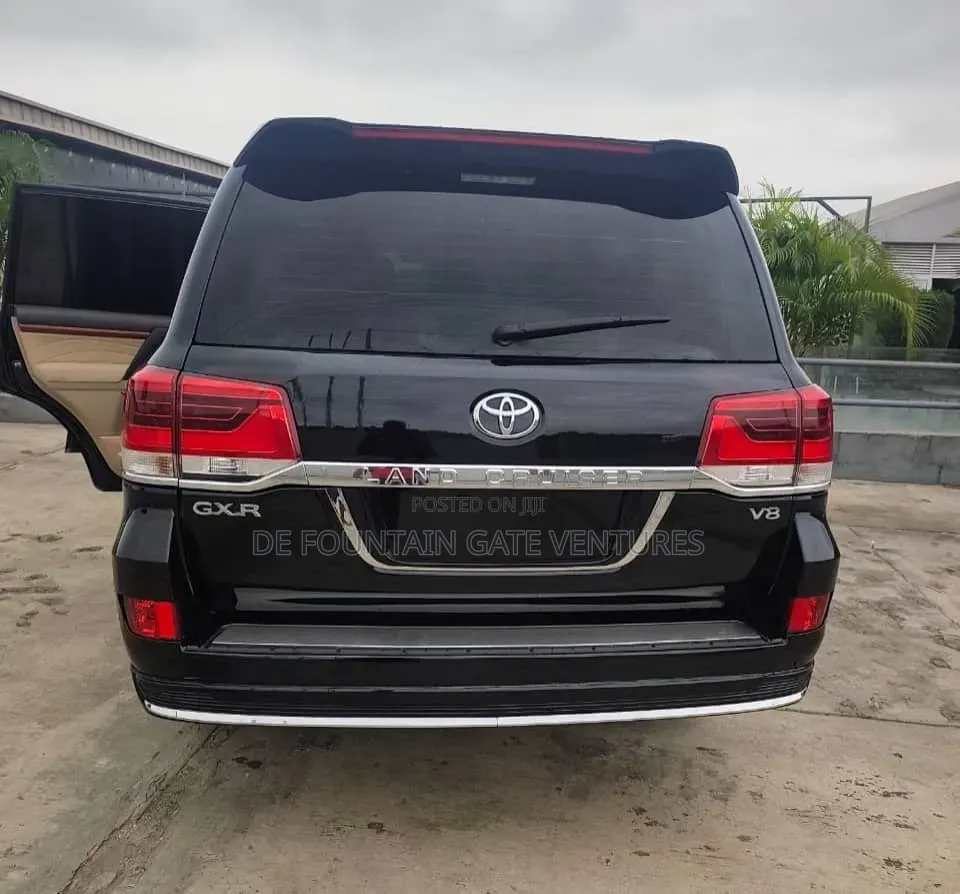 Toyota Land Cruiser 2017 Black