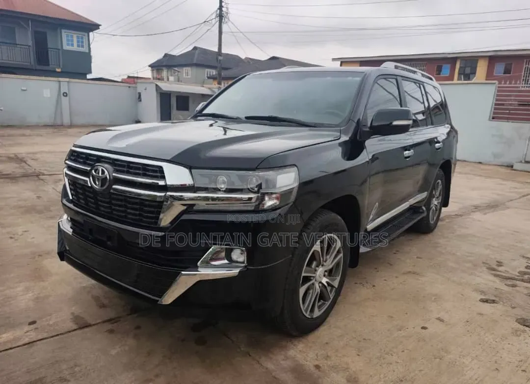 Toyota Land Cruiser 2017 Black