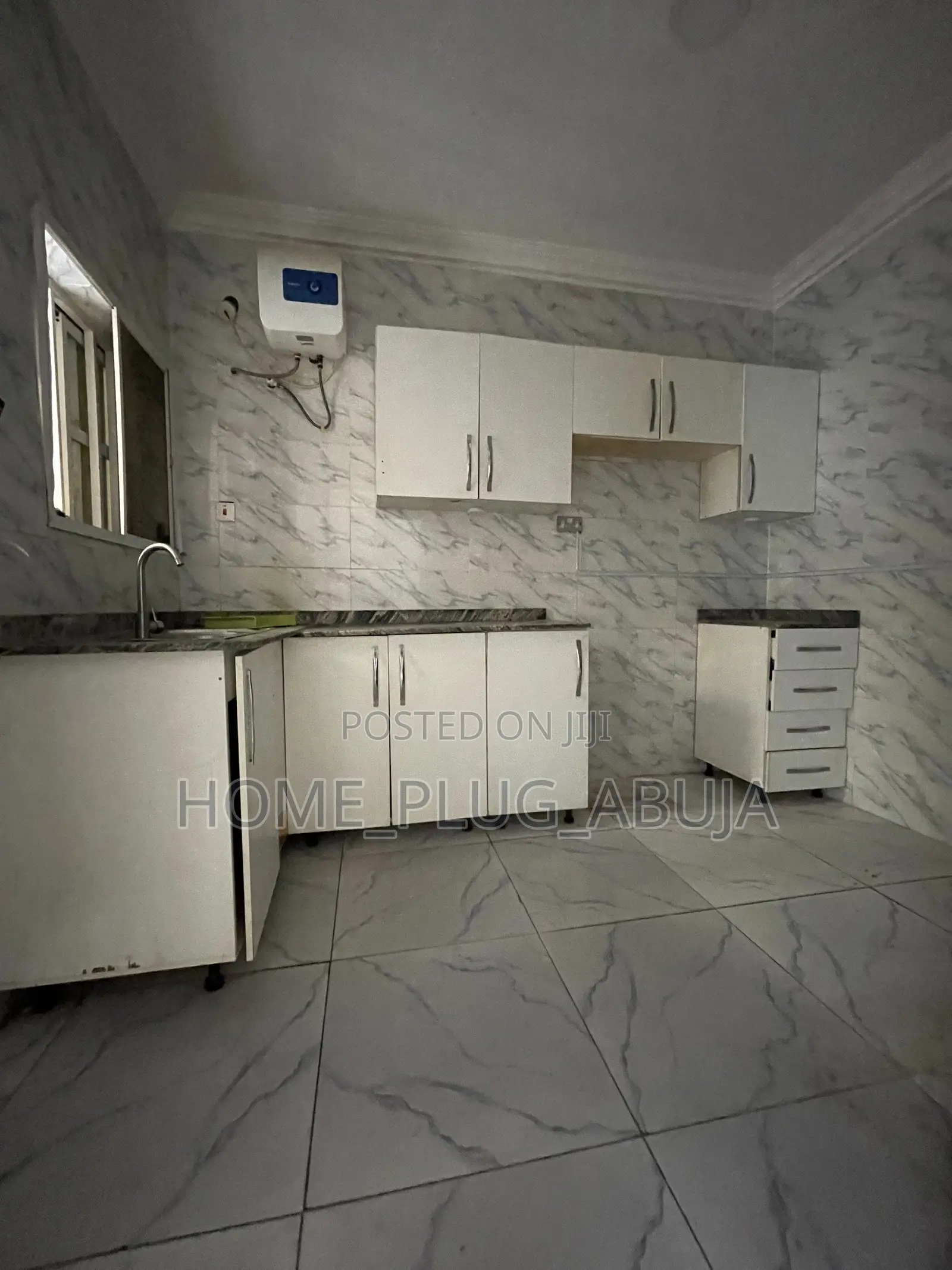 2bdrm Block of Flats in Trans Engineering for rent