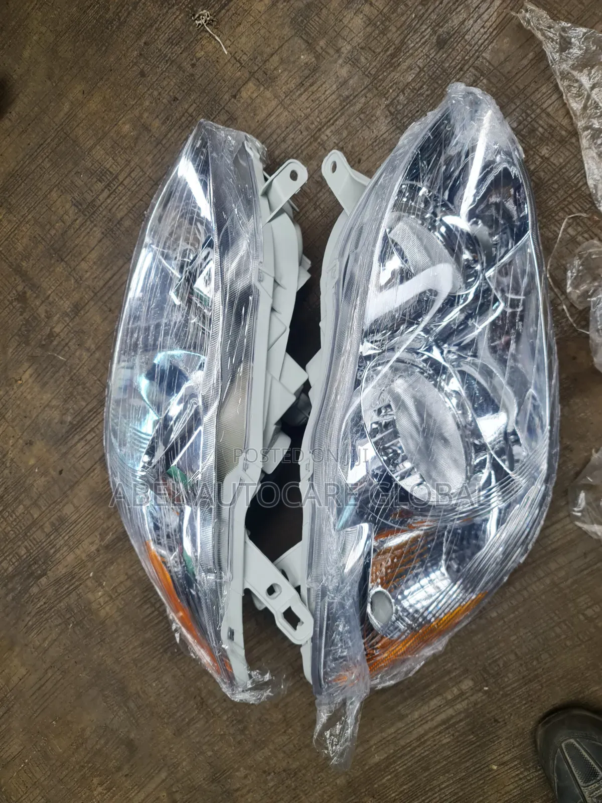 Headlamp for Toyota Corolla 2003-2006 Model